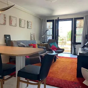 Gemütliches In Ano Poli Apartment