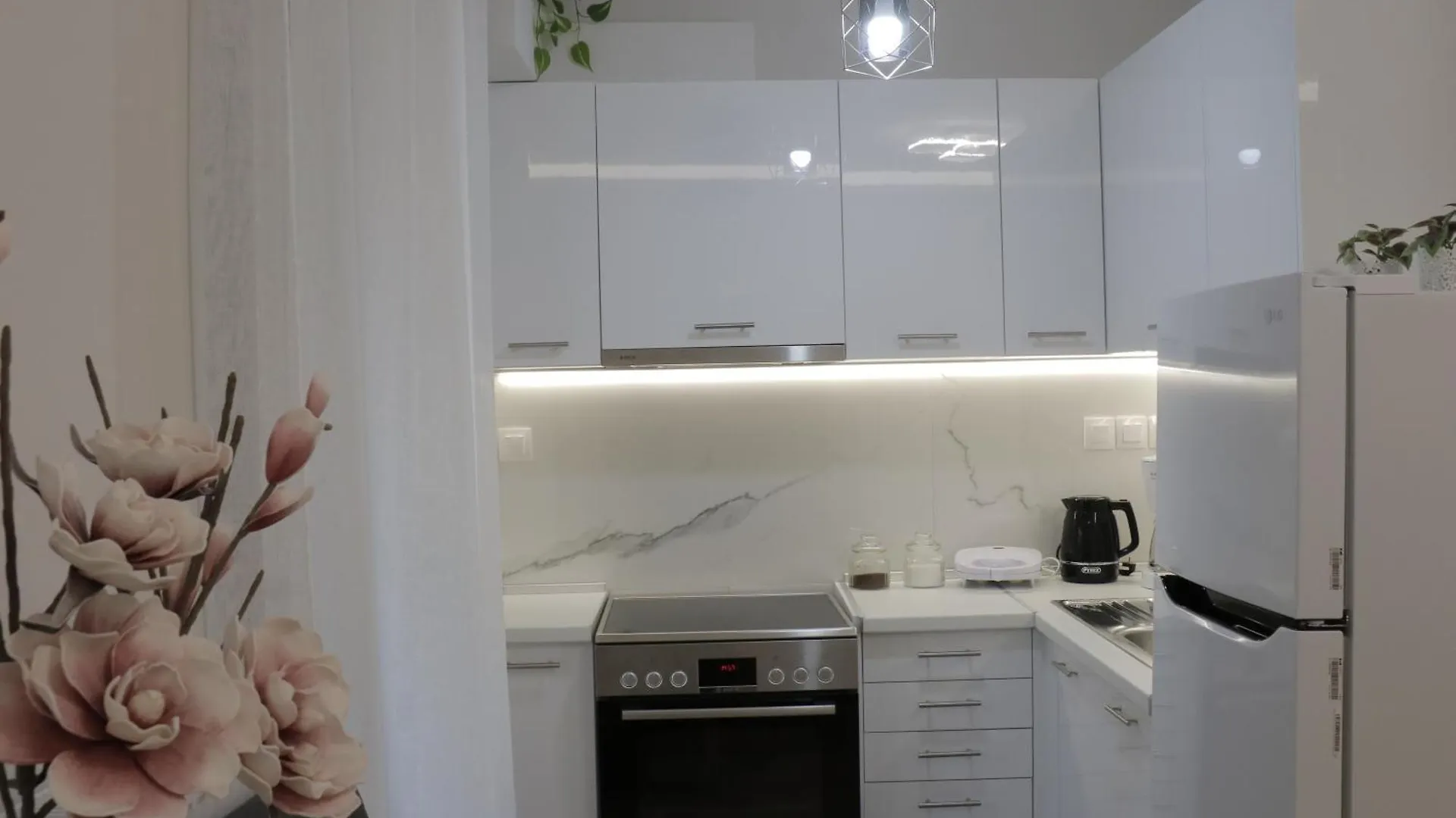 Apartment Ferienwohnung Helen'S Little Castle Free Private Parking Thessaloniki